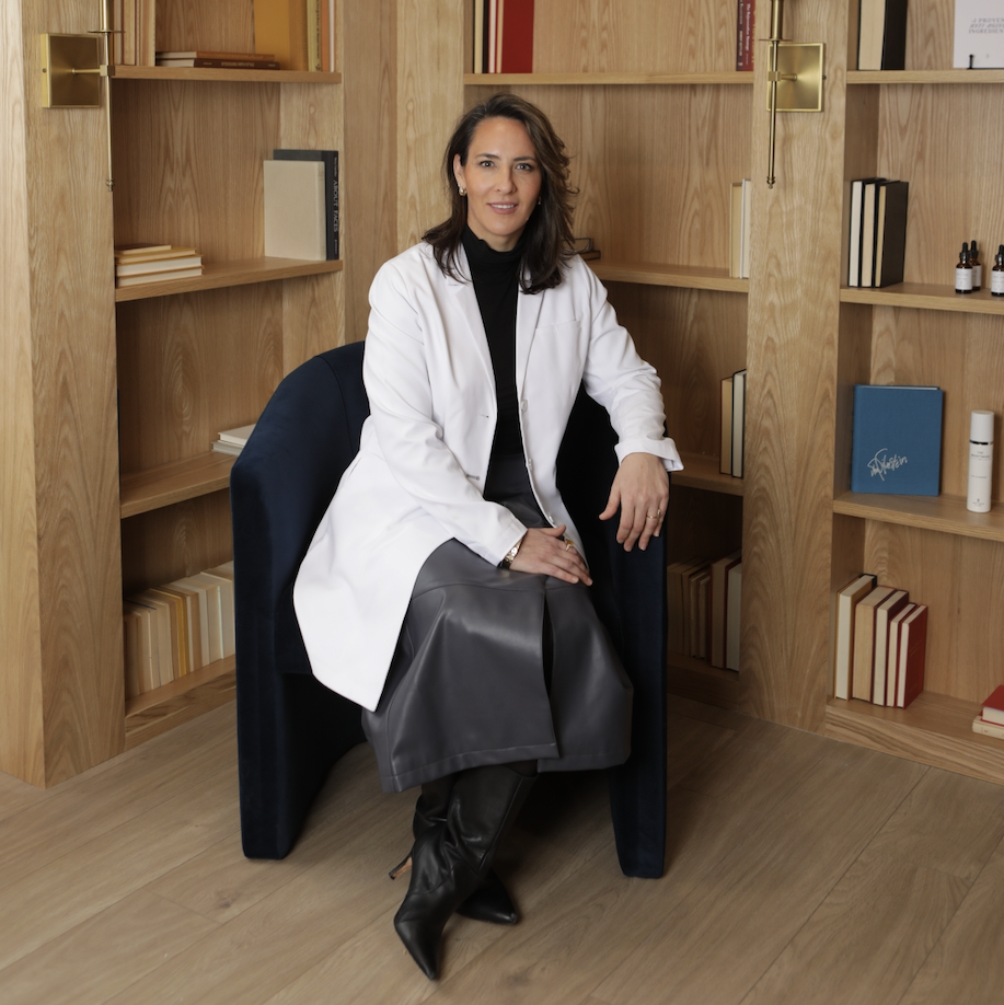 Dr. Lindsay Dellavalle, Medical Director